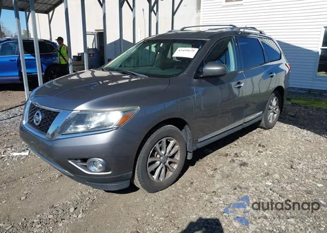 2016 Nissan Pathfinder Sl z USA, uszkodzony, nr VIN 5N1AR2MM2GC650990